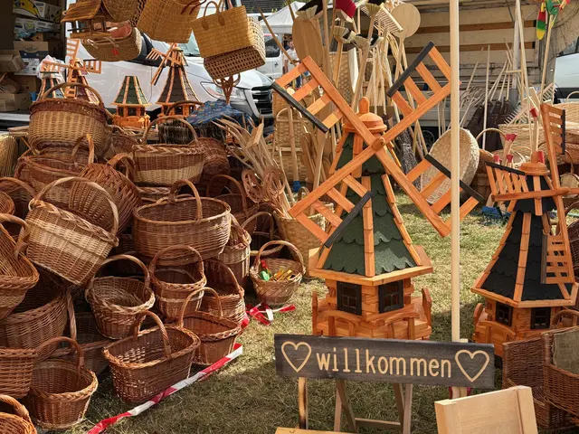 Der Krämermarkt am Bleiburger Wiesenmarkt ist der größte Krämermarkt Kärntens – auf 1,5 Kilometern Länge kann man Bummeln, Staunen und Einkaufen.  | Foto: MeinBezirk.at/Petra Lammer