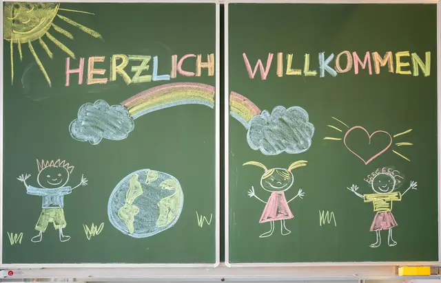 Für schätzungsweise 19.000 Kinder startet am 7. September zum ersten Mal die Schule in Wien.  | Foto: APA-Images / APA / GEORG HOCHMUTH