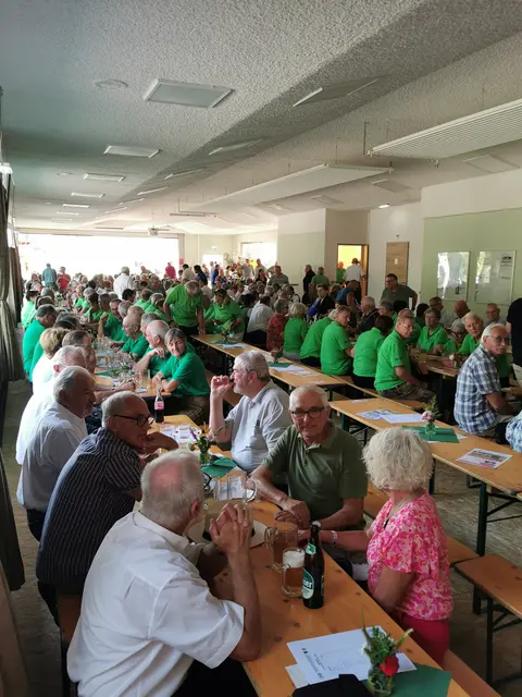 Bestens gefüllt bis auf den allerletzten Platz war der Frühschoppen des Ökb Wolfsberg! 