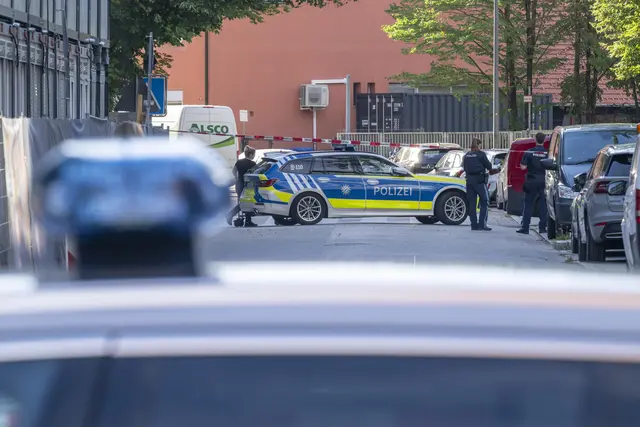 Großeinsatz der Polizei beim Münchener Ostbahnhof nach einem Brandanschlag auf eine Baustelle am Donnerstag. | Foto: APA-Images / dpa / Peter Kneffel