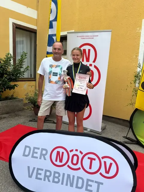 Annkatrin Müller holte im U14-Einzel den Vizelandesmeistertitel und gewann im Doppel den Landesmeistertitel. | Foto: UTC Mistelbach