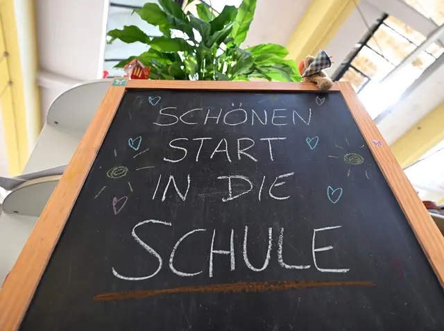 Im Gegensatz zu den Jahren davor gibt es laut der Bildungsdirektion Wien keine Probleme mit unbesetzten Lehrerstellen. | Foto: APA-Images / APA / HELMUT FOHRINGER