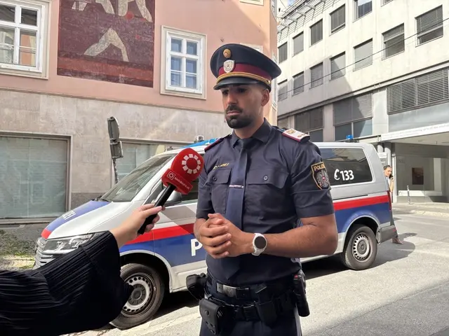 Polizeisprecher Sabri Yorgun teilte mit, dass es ein familiäres Naheverhältnis zwischen dem Opfer und dem Tatverdächtigen gibt. | Foto: Verena Kriechbaum / MeinBezirk