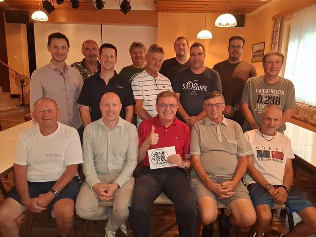 Foto Werner Schöll von links: Karl Langecker, Erich Schöll, Werner Schöll, Erich Schock und Josef Humenberger sowie Christian Giefing, Helmut Sachs, Martin Wilfinger, Erwin Grössing, Johann Sachs, Roman Unger, Rainer Strass, Marc Salamon und Horst Wildzeiss. | Foto: Werner Schöll