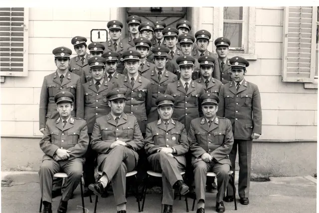 Vor 50 Jahren starteten diese Herren ihren Ausbildungslehrgang in der damaligen Gendarmerieschule in Rust.  | Foto: Wolfgang Bachkönig