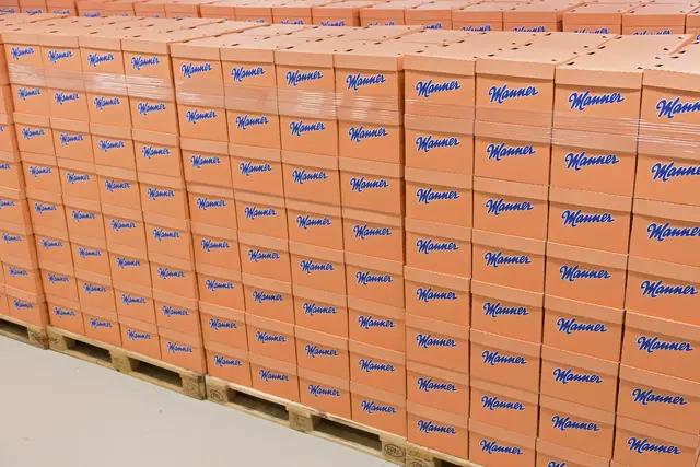 Produkte österreichischer Marken werden hierzulande teilweise deutlich teurer angeboten als in Deutschland. Besonders deutlich fiel laut Foodwatch die Differenz bei Manner aus.  (Archiv) | Foto: Manner/Noll