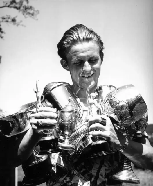 Niederösterreicher mit Tempo: Rupert Hollaus schrieb 1954 österreichische Motorsportgeschichte.
 | Foto: IGFC
