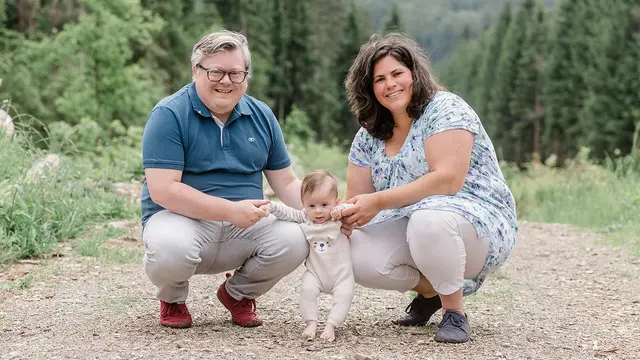 Familienfotos bei Fotografie Monika Aigner in Greifenburg entstehen oft in der Natur und halten gemeinsame Erinnerungen authentisch fest | Foto: Fotografie Monika Aigner