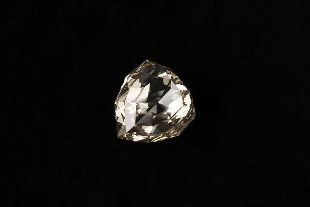 Unbekannt, "Florentinerdiamant"“, Datierung unbekannt. Diamant, 2,6 × 2,6 cm. Saint Joseph Trust. | Foto: MNBAQ, Louis Hébert