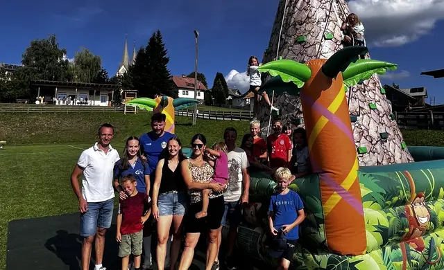 Volles Programm und viel Spaß gab es beim bunten Familiennachmittag am Sportplatz Diex. | Foto: Privat