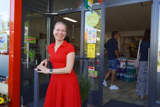 Bella Piller übernimmt die Geschäftsleitung der Nah &amp; Frisch-Filiale in Zemendorf. | Foto: Jennifer Flechl / MeinBezirk