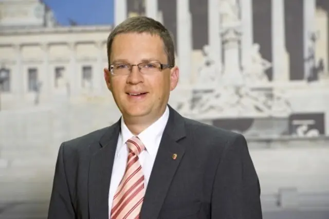 Beim Bundestag in Stadt Haag erhielt August Wöginger am Samstag 95,9 Prozent der Stimmen und wurde damit trotz seiner erstinstanzlichen Verurteilung erneut zum Bundesobmann gewählt. | Foto: Wilke