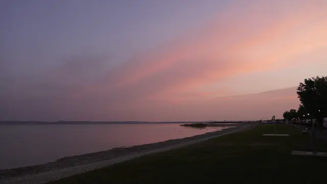 Das Morgenrot beginnt (05:28 Uhr)