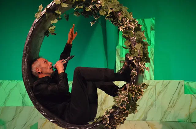 Rainer Maria Rilke Abend mit Markus Plattner: "Er lebt sein Leben in wachsenden Ringen, die sich über die Dinge ziehn.
Er versuchte am Reasnhof den letzten vielleicht zu vollbringen", und er brillierte darin. | Foto: Schletterer