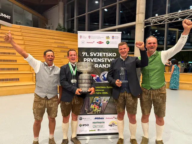 Trainer Gerald Seiberl, Vizeweltmeister Bernhard Keferböck, Bester Newcomer Sebastian Deixler-Wimmer und Trainer Andreas Gstöttenmayr. | Foto: Marlene Neuwirth