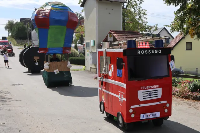 Gratulation an die TATÜ 1-Feuerwehr | Foto: Gerhard Langmann