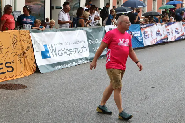 Organisationsleiter Christian Skamletz vor dem Bambini-Start | Foto: Gerhard Langmann