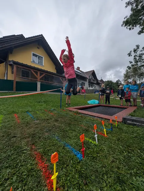 Der Klassensprung ist als Kinder-7-Kampf aufgebaut, bei dem sieben unterschiedliche sportliche Fähigkeiten auf die Probe gestellt werden. | Foto: Sportunion