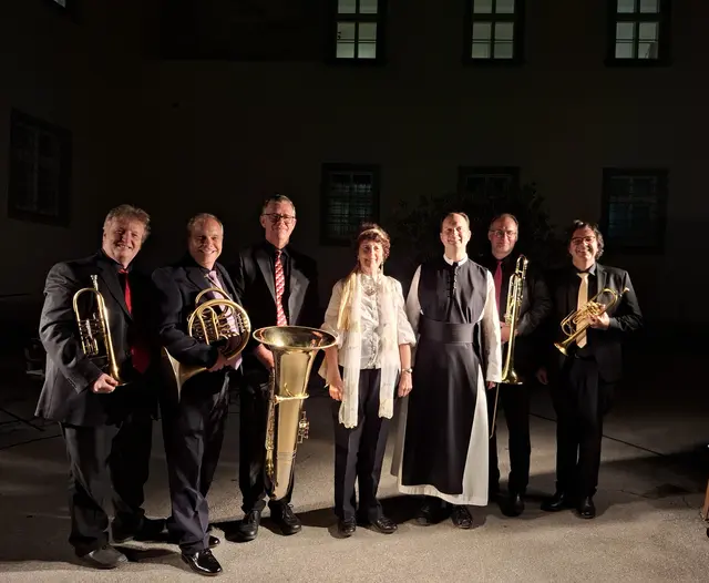 Karen De Pastel und Pater Hermann in der Mitte | Foto: Karen De Pastel