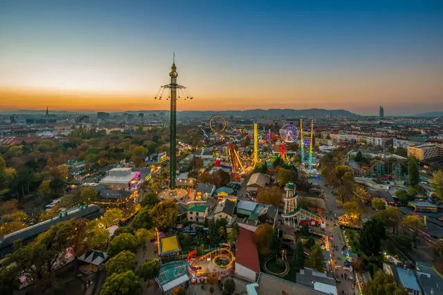 Von Freitag, 18. September, bis Sonntag, 20. September, lädt der Wurstelprater zum Jubiläumsfest.  | Foto: payerfotografie.com