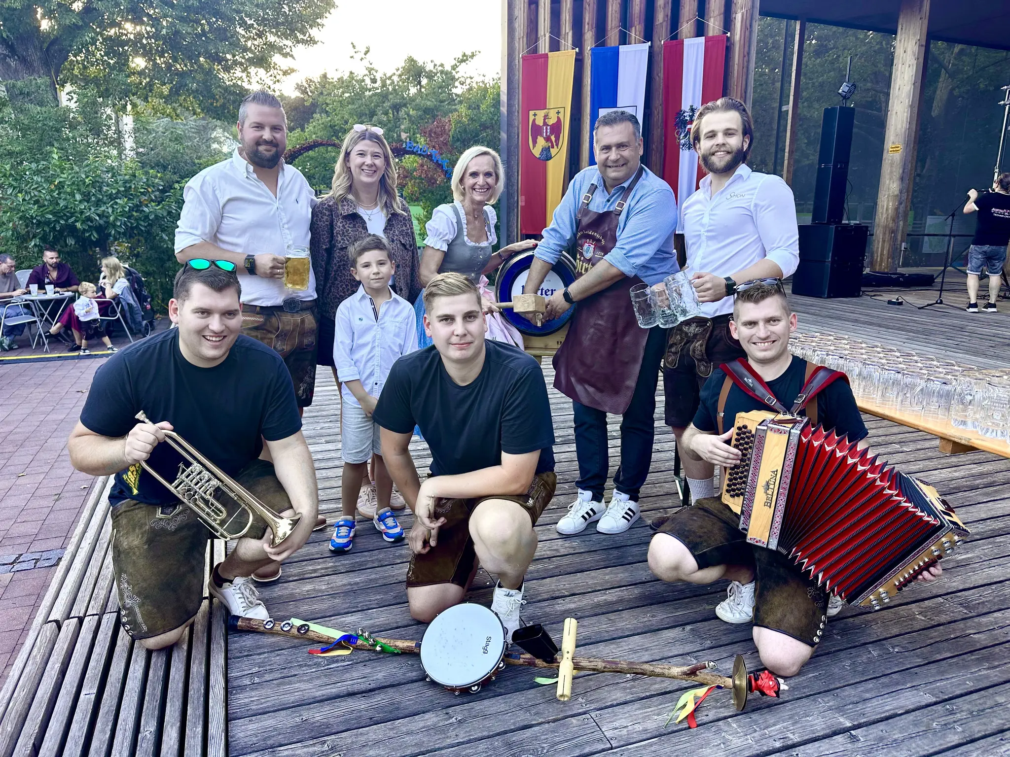 Oldtimer, Tracht und BlasmusikFünftes Herbst-und Trachtenfest in Bad Tatzmannsdorf