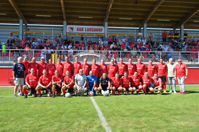 Die Mannschaft ASK Loosdorf-Legenden haben sich mit einem speziellen Training auf das Duell vorbereitet.  | Foto: Gerlinde Siebenhandl