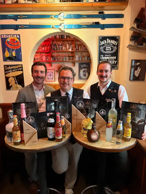 Die Erstplatzierten v. li.: Stefan Egger (2. Platz), Sascha Riepl (1.), Adrian Troja (3.). | Foto: Austrian Bartenders Guild