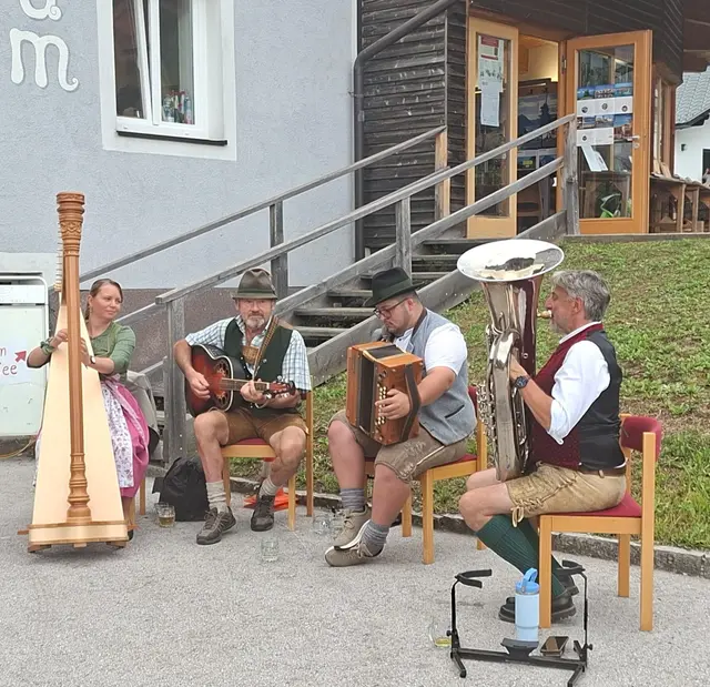 Neuburgtrio +1
