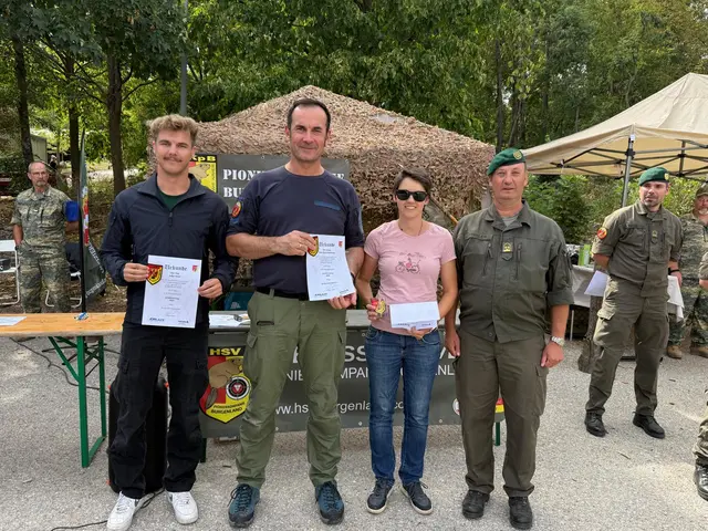 Die strahlenden Gewinner in der Kategorie Zivil. | Foto: MeinBezirk