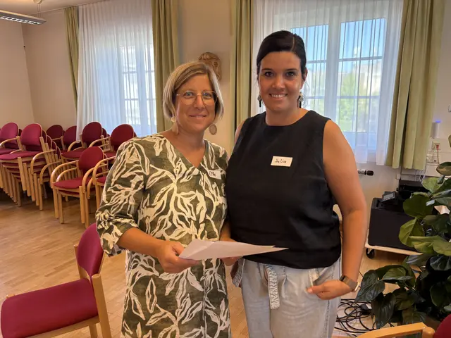Die Audit-Assistentinnen Elke Krois (l.) und Julia Müller Reinisch  | Foto: MeinBezirk/Susanne Veronik