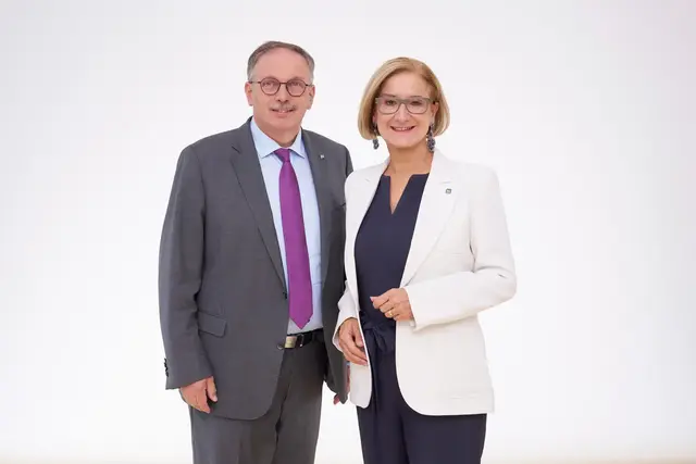 Landtagsabgeordneter Richard Hogl und Landeshauptfrau Johanna Mikl-Leitner | Foto: VPNÖ
