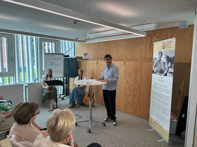 Kulturmanager und Autor Fabian Burstein brachte internationale Perspektiven ein, die seine langjährige Arbeit in europäischen Kulturprojekten geprägt haben. | Foto: Tauriska