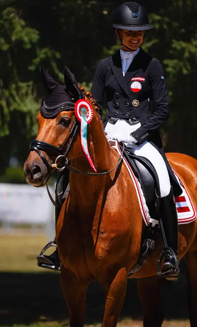 Stefanie Auinger vom Union Reit- und Fahrverein Traunsee und ihr österreichischer Warmblutwallach Dio D’Oro. | Foto: Helene Iljazovic