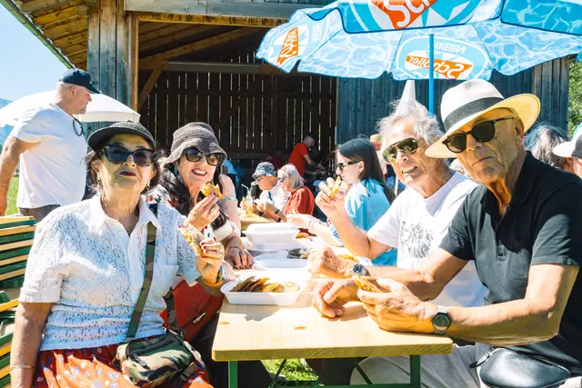 Am Sonntag stand Trins wieder ganz im Zeichen von Genuss, Handwerk und Geselligkeit. | Foto: Pernsteiner
