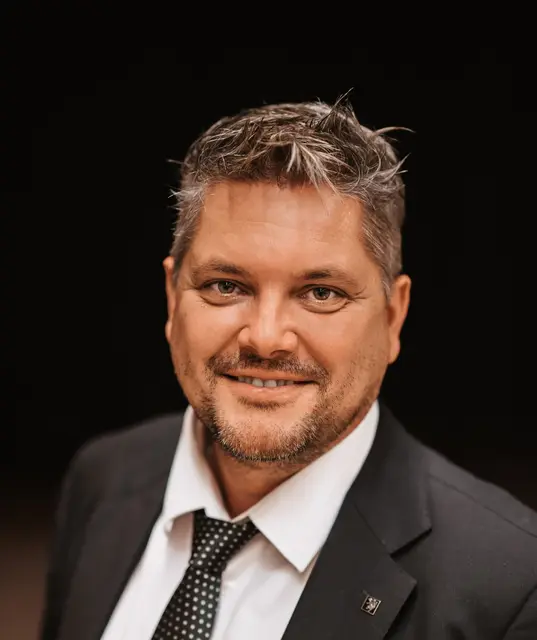 Walter Semlitsch, Obmann der Pendlerinitative Steiermark, erklärt, dass sich Graz viele Verkehrsprobleme selbst schafft, weil das Umland nicht ausreichend mitgedacht wird.  | Foto: Semlitsch