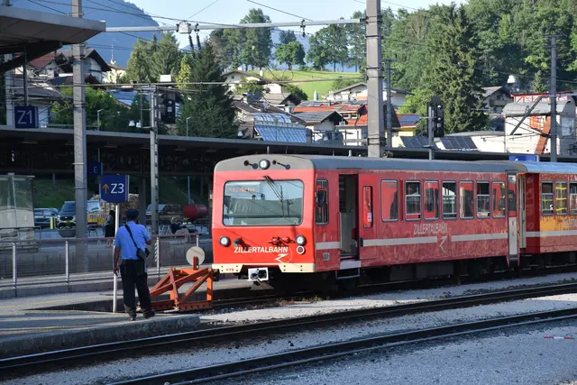 Die Modernisierung der Zillertalbahn schreitet voran. Man ist kurz vor der Ausschreibung.  | Foto: Haun