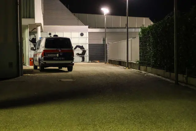 Auf brutale Art überfiel ein maskierter Täter die Eni-Tankstelle in der Grieskirchner Straße in Wels-Neustadt und erbeutete mit seiner Pistole Bargeld. | Foto: laumat.at