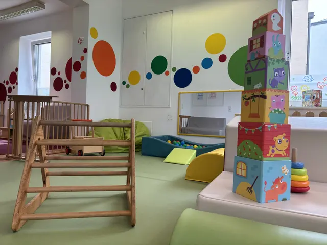 Klettern und Toben im "KiZi – pädagogischer Indoorspielplatz" ist auch für ganz Kleine Kinder möglich.  | Foto: Sabrina Moriggl