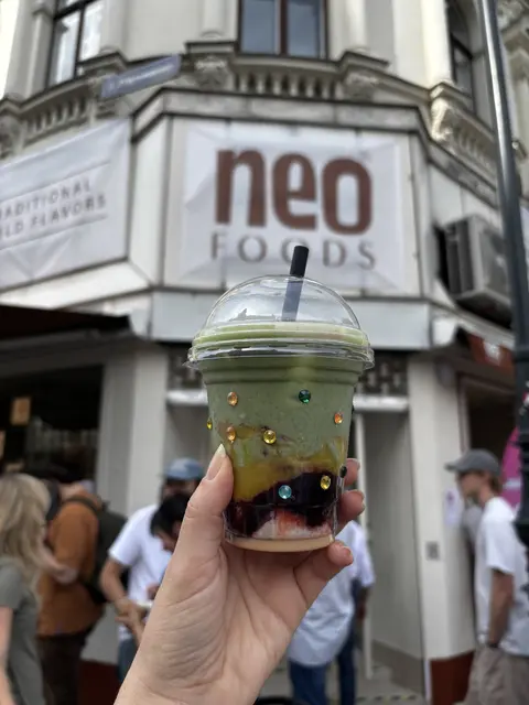 Bubble Teas gibt's im Neo Foods Vienna am Margaretenplatz 5 genauso wie Kaffee, aber auch Topfengolatschen. | Foto: Barbara Schuster/MeinBezirk