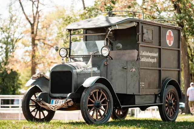 Die Oldtimer-Präsentation ergänzte das besondere Flair. | Foto: Carina Grosch