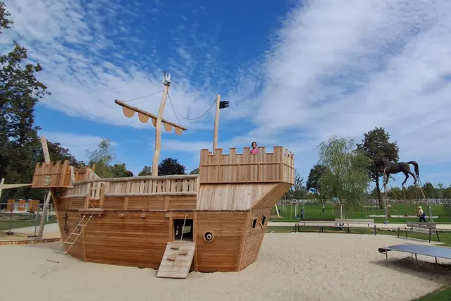 ....auch die Piraten kommen nicht zu kurz.
SCHIFF AHOI.