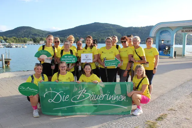 Gruppenfoto am See vor dem Start. | Foto: MJK | Markus Traussnig