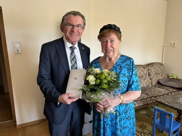 Erika Kiener feierte ihren 90er. | Foto: Stadt Wiener Neustadt/Weller