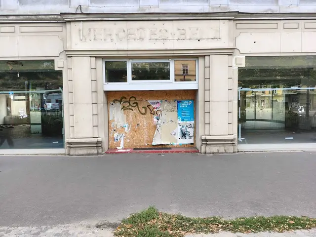 Der Eingangsbereich der Wiedner Hauptstraße 52 wird demnächst schon anders aussehen. | Foto: Mathias Kautzky / MeinBezirk