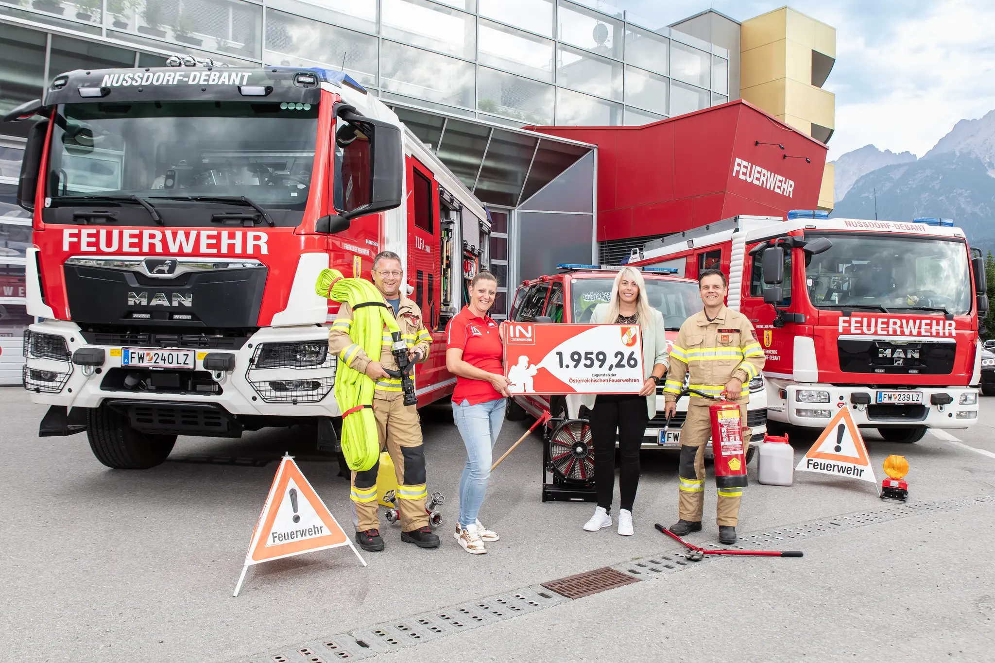 Interspar donation campaign: Nußdorf-Debant fire department receives ...