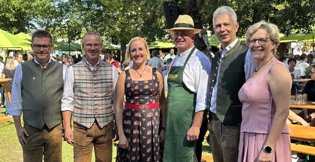 Beim "Zeggern" in Gleinstätten lachte die Sonne mit den Veranstaltern sowie mit allen Gästen um die Wette. | Foto: MeinBezirk/Silvia Dresbach