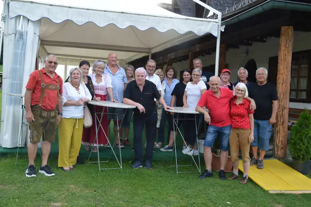 Die Mitglieder der Ortsgruppe St. Ruprecht genossen Musik, Essen und Unterhaltung. | Foto: Pensionisten Ortsgruppe St. Ruprecht