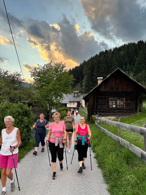 Bäuerinnen Walkinggruppe Feldkirchen. | Foto: LK Kärnten, Huber