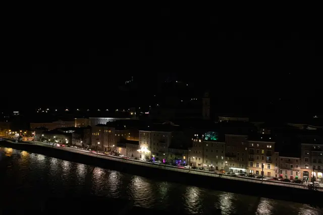 Bei der "Earth Night" in den vergangen Jahren blieb auch die Festung in der Stadt Salzburg dunkel. | Foto: Archivfoto: Stadt Salzburg/Jakob Knoll