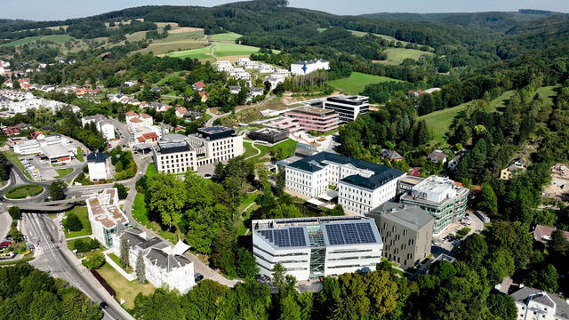 Die Ausschreibung der Fördermittel war in diesem Jahr besonders kompetitiv: Die Zahl der Einreichungen lag 22 Prozent über jener des Vorjahres, und nur 8,8 Prozent der 4.807 Projektanträge – eine Rekordzahl – wurden zur Förderung ausgewählt. Mit fünf ERC Starting Grants liegt das ISTA österreichweit bei dieser Ausschreibung an der Spitze. | Foto: ISTA
